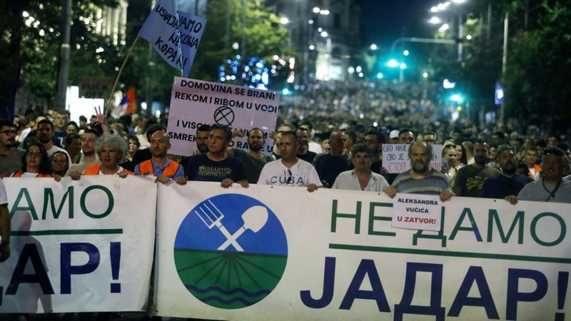 Proteste gegen Lithium-Abbau in Serbien