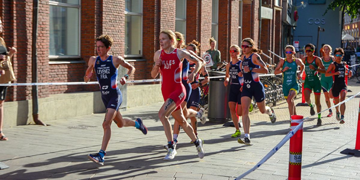 Das Buch der Weltmeisterin Sandrina Illes über Duathlon Rotte rennt