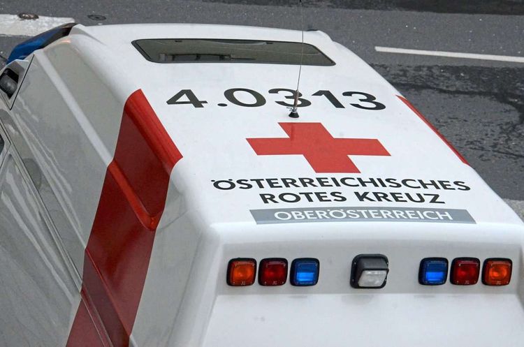 Unfall Reisebus Rotes Kreuz