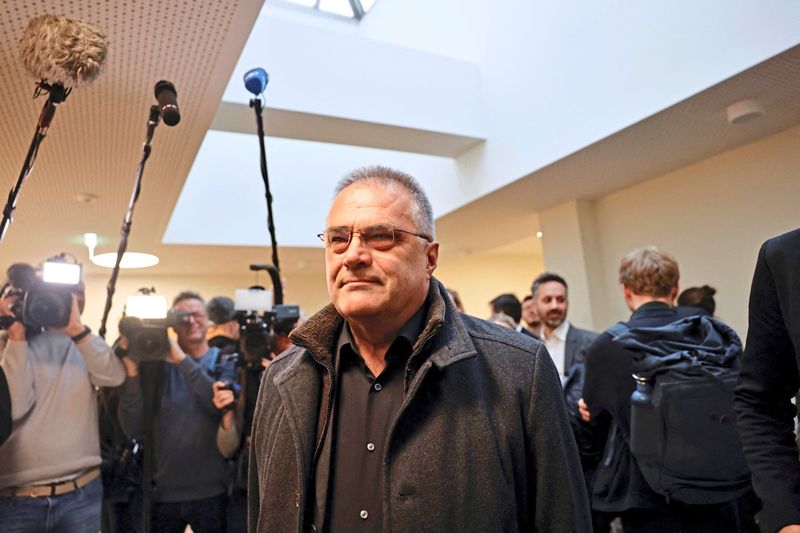 Ott-Prozess: Zeuge fürchtet um sein Leben, Spitzenbeamter erzählt von Kanufahrt