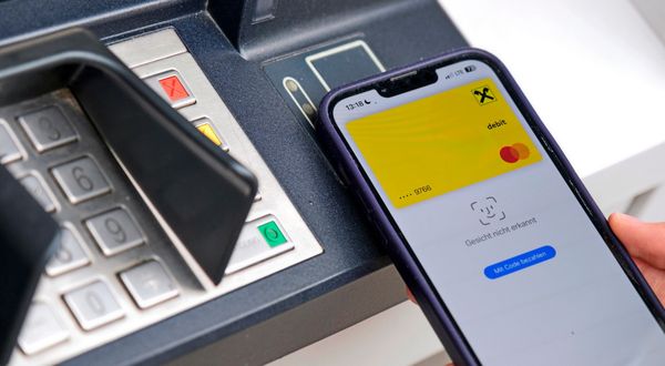 Seltsamer-Prozess-um-besch-digte-Bankomat-Tastatur