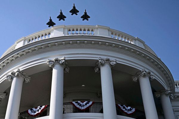 Trump-will-erstmals-F-35-Kampfjets-an-Saudi-Arabien-verkaufen