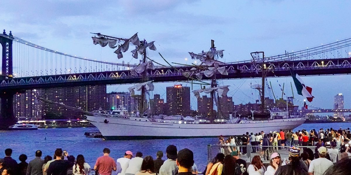 Two dead after collision: Sailing ship rammed Brooklyn Bridge