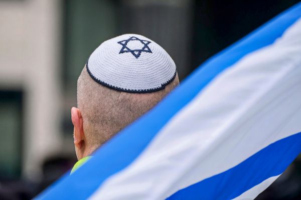 Wirt-soll-israelische-Familie-im-Flachgau-aus-Pizzeria-geworfen-haben