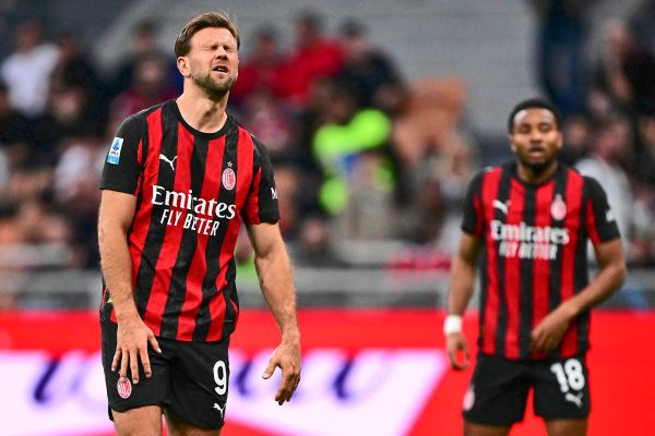 0-3-Pleite-gegen-Udinese-AC-Milan-patzt-erneut-im-Meisterrennen