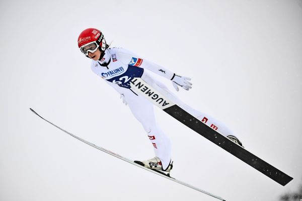 lisa-eder-in-wisla-f-nfte-prevc-wegen-zu-langen-skiern-disqualifiziert