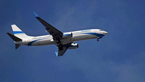 Urlaubsflieger-kam-bei-Ankunft-in-Krakau-von-Landebahn-ab