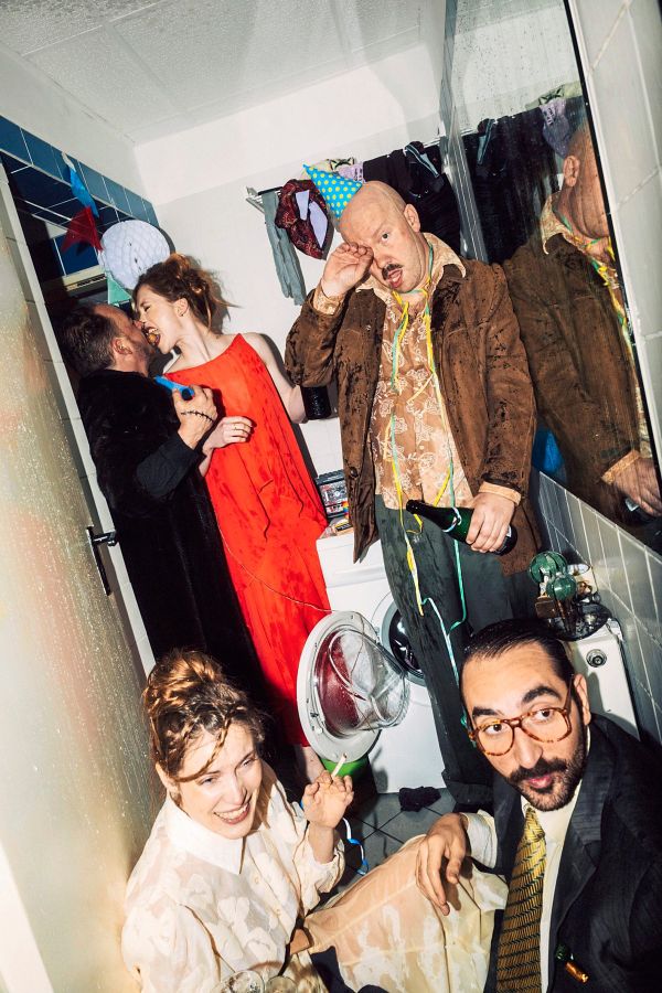 -La-Boum-auf-Russisch-Bronski-Gr-nberg-bringt-Dostojewskis-Der-Idiot-