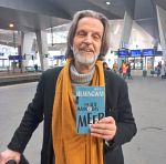 Hallo, was lesen Sie, Helge Timmerberg?