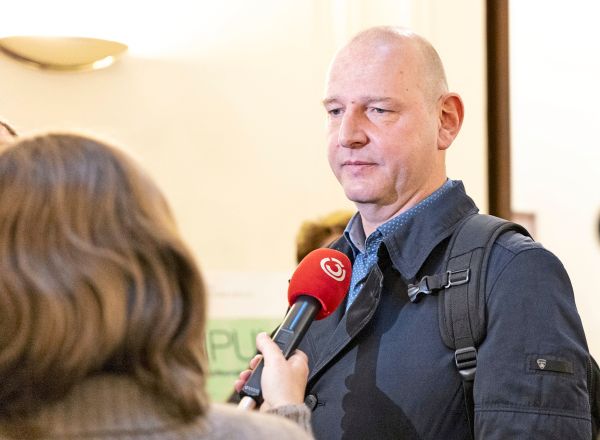 Aufschn-ren-von-Gehaltsabschluss-w-re-f-r-Beamten-Gewerkschafter-fatal-