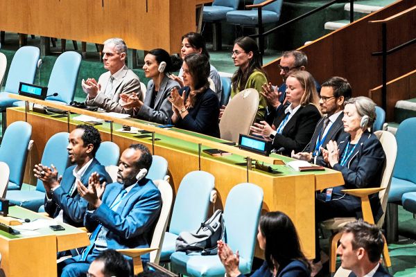 Uno-stellt-sich-hinter-Erkl-rung-zu-Zweistaatenl-sung