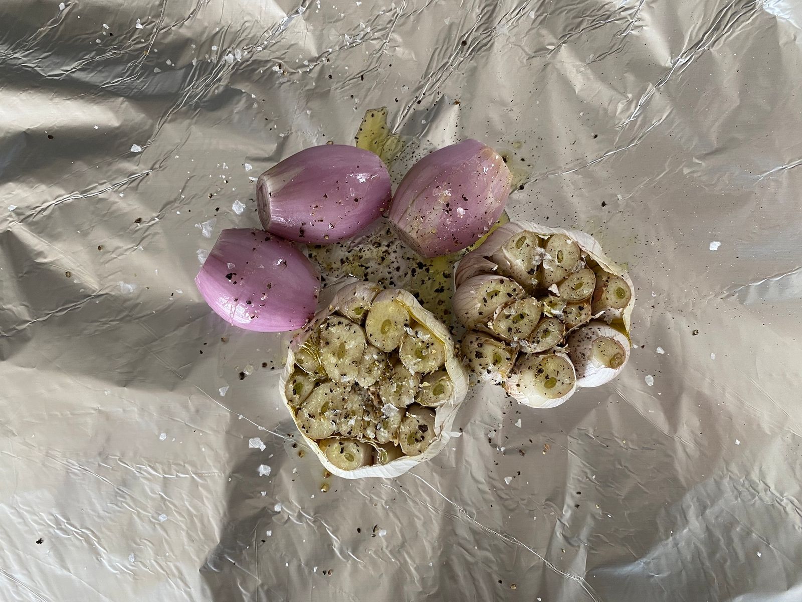 Rezept: Überbackenes Knoblauch-Schalotten-Brot - Vegetarische Rezepte ...
