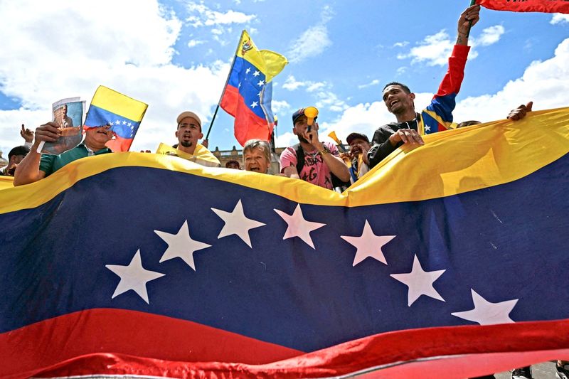 Politologe: „Maduro ist weg – aber die Sozialisten sitzen weiter an den Schalthebeln“
