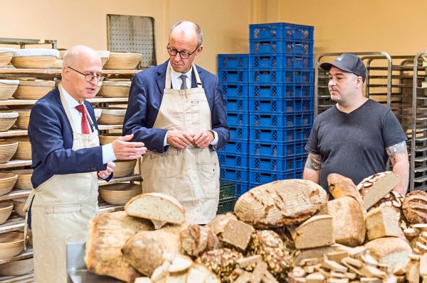 Nach-Stadtbild-in-Deutschland-und-Lebensqualit-t-in-Brasilien-Merz-vermisst-in-Angola-ordentliches-Brot