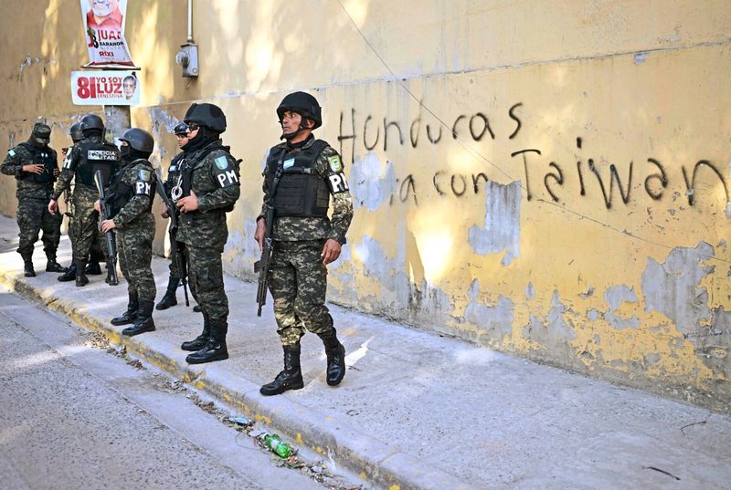 Trump mischt sich auch in Honduras ein