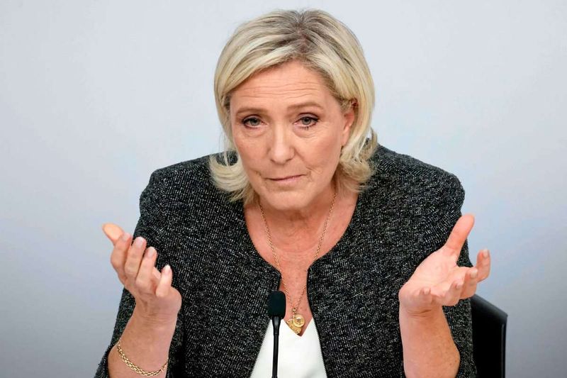 Präsidentschaftskandidatin Le Pen auf der Anklagebank