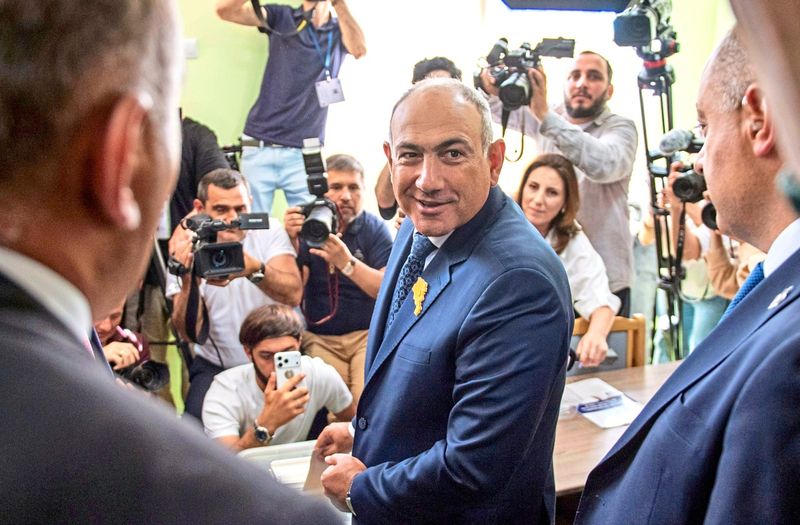 Armeniens prowestlicher Premier Paschinjan bejubelt "histori
