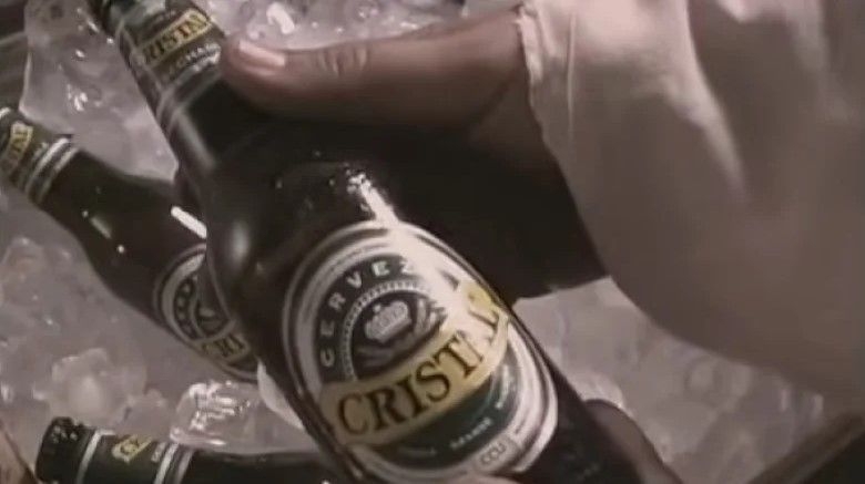 Die Macht sei mit Bier Ein kühles Cerveza Cristal für Obi Wan Webmix