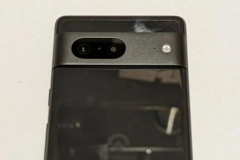 Pixel 7: Prototyp von Googles nächstem Smartphone Monate vor offiziellem Launch auf Ebay angeboten - DER STANDARD