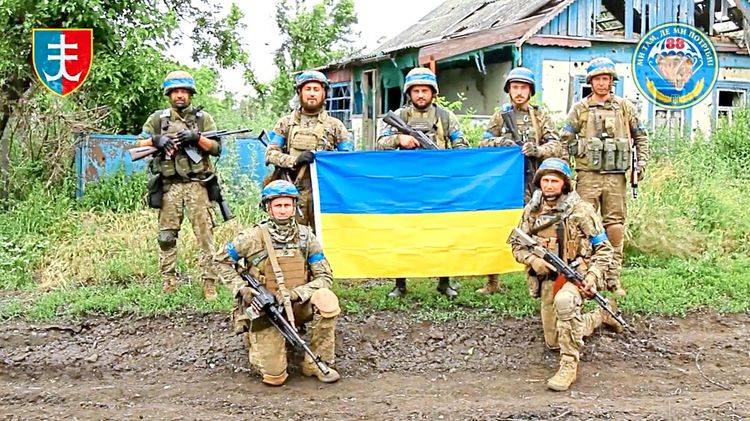 Ukrainische Truppen erobern Ortschaft.