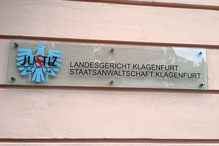 Schild Staatsanwaltschaft Klagenfurt