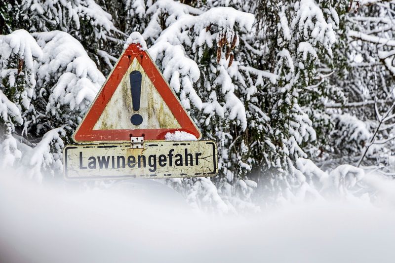 Zwei Personen von Lawine in der Schweiz getötet