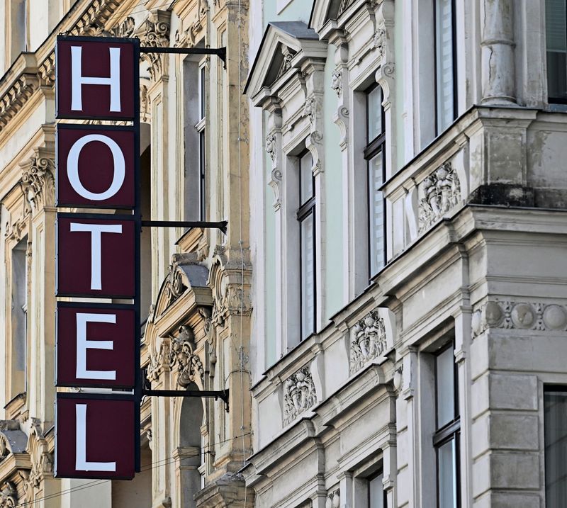 Fotos und E-Mails: Microsoft warnt vor Hackerangriffen in Hotel-WLANs
