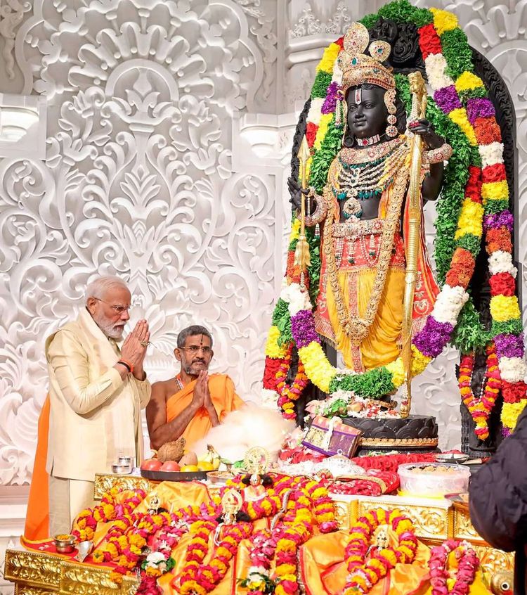 Indiens Premier Narendra Modi bei Tempeleröffnung