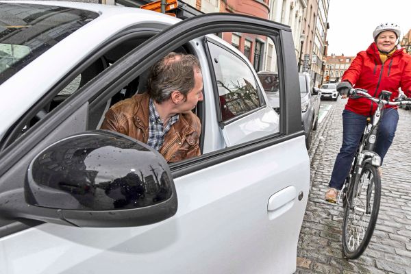 Dutch-Reach-Ein-Griff-der-Leben-retten-kann