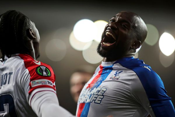 Glasner-mit-Crystal-Palace-vor-Einzug-ins-Finale-der-Conference-League