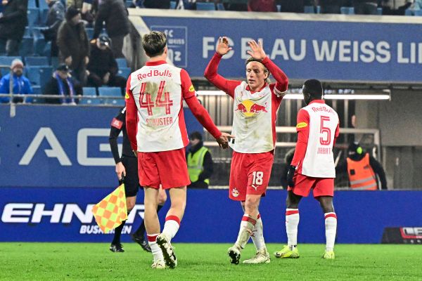 salzburg-macht-mit-erstem-sieg-nach-einem-monat-ersten-step-f-r-lask-ist-das-x-viel-zu-wenig