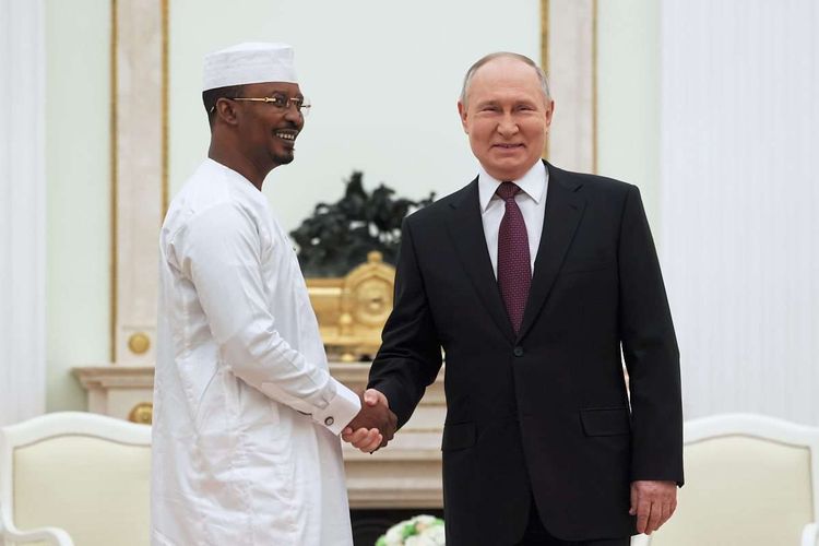 Tschads Übergangspräsident Mahamat Idriss Déby zu Besuch bei Russlands Machthaber Wladimir Putin in Moskau am Mittwoch.