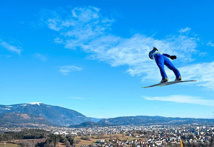 Skispringerin in Villach