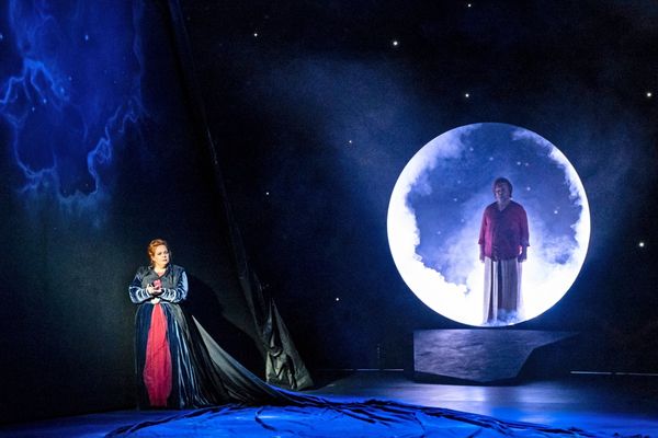 -Tristan-und-Isole-in-Klagenfurt-K-nigskinder-in-der-Weltennacht