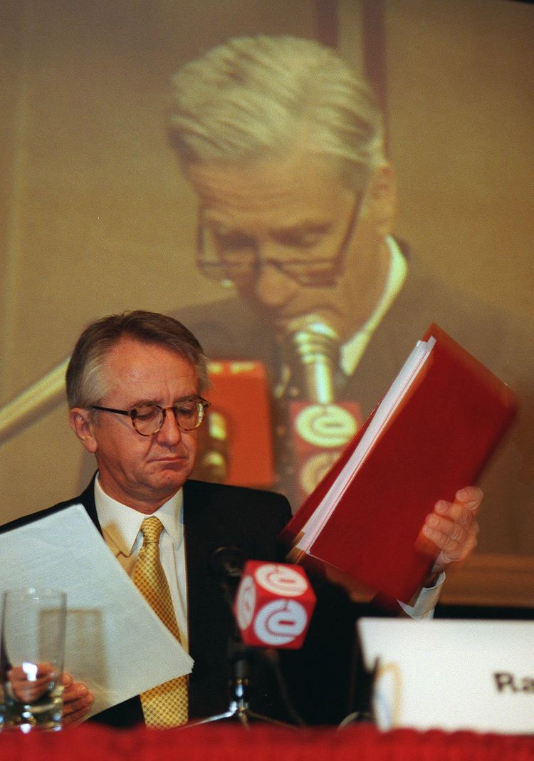Guido Schmidt-Chiari, erbitterter Kämpfer gegen CA-Untergang, gestorben ...