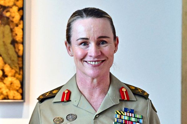 Australiens-Armee-wird-mit-Susan-Coyle-erstmals-von-Frau-gef-hrt