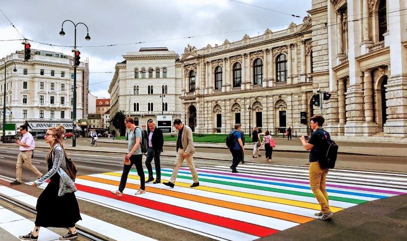 Wiener Zebrastreifen wird zum Regenbogen - Gesellschaft - derStandard.at ›  Panorama