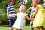 Geht ihr zu allen Kindergeburtstagspartys?
