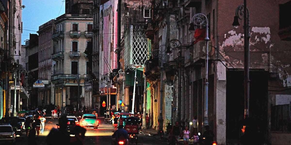 After three days without power, Cuba is now also being hit by a hurricane – Cuba