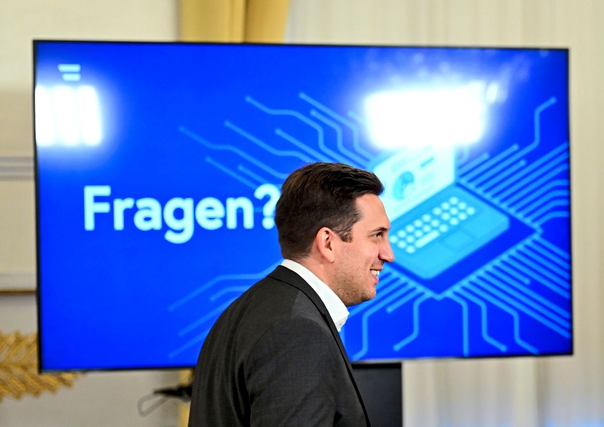 Computer statt Beamte: Warum KI-Entscheide in der Verwaltung ...