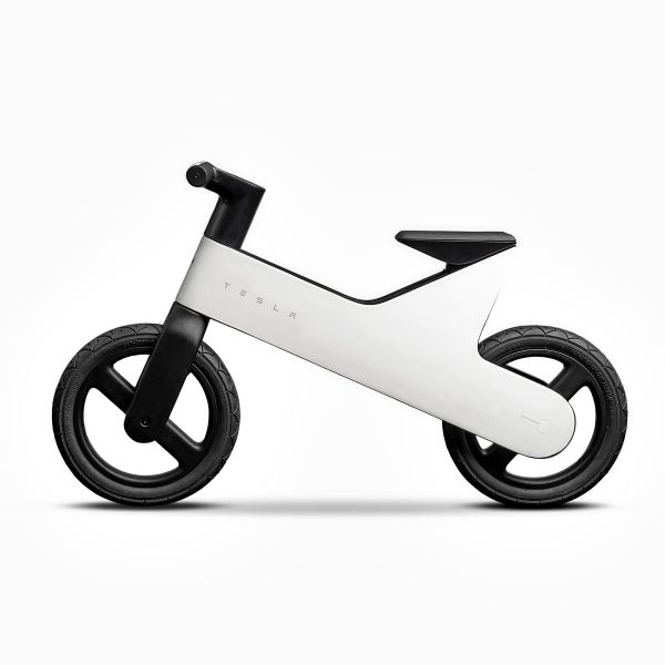 Woom-aufgepasst-Tesla-bringt-ein-Kinderfahrrad-auf-den-Spielplatz