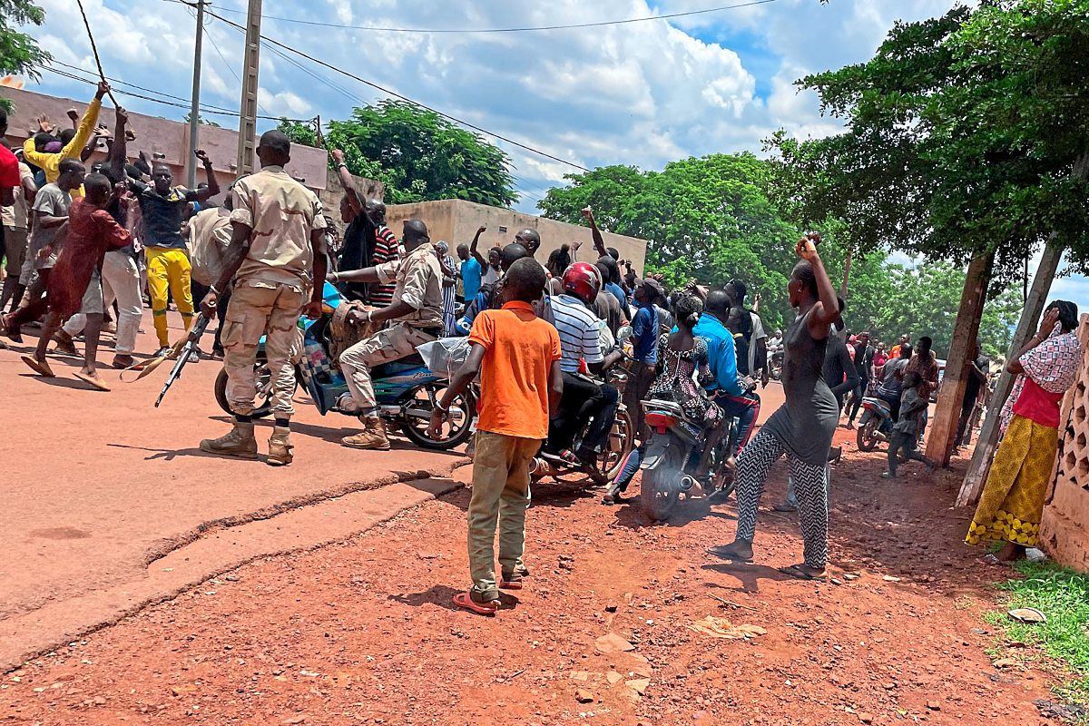 Mindestens 15 Soldaten und drei Zivilisten in Mali getötet - Mali