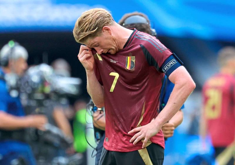 Keine Antwort auf die "dummen" Fragen: De Bruyne lässt Zukunft offen