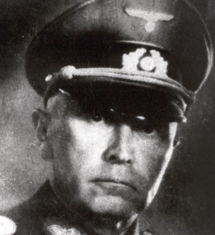 Posting stößt Diskussion in Gedenkstätte an Community derStandard