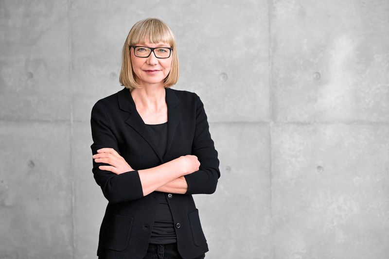 Soziologin: "KI führt uns weder ins Verderben noch löst sie all unsere Probleme"