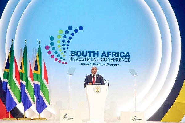 Schwarzgeld-Aff-re-holt-Ramaphosa-ein-Skandal-um-ein-Sofa-voller-Geldscheine