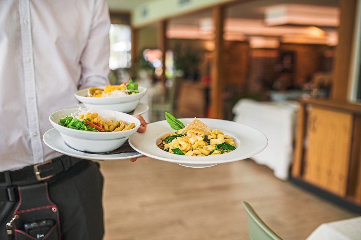 Arbeiten in der Gastronomie "Ich wurde in jedem Betrieb ausgebeutet" Karriere derStandard