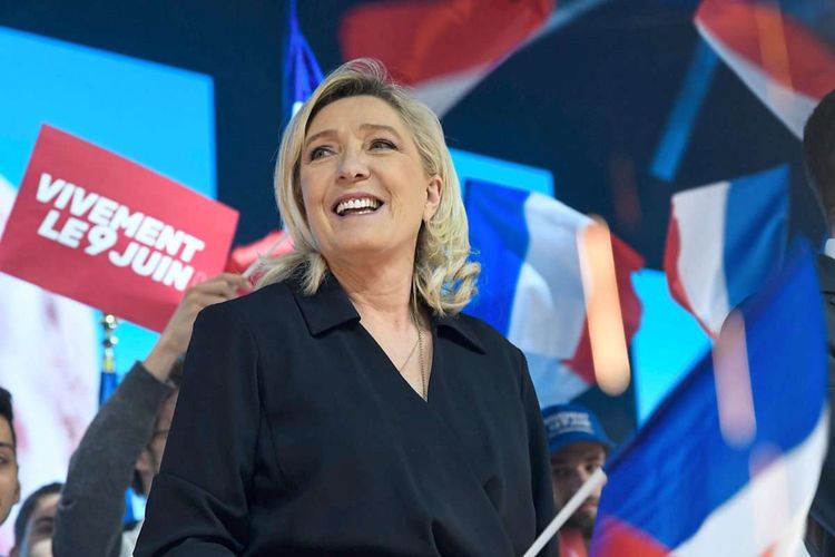 Marine Le Pen wird bejubelt.