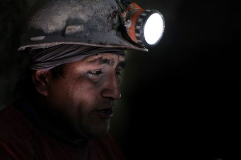 In Einer Mine In Bolivien Auf Silbersuche Im Teuflischen Berg Weltchronik Derstandard At Panorama