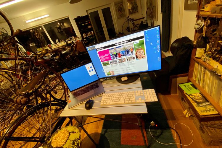 Fotoaufruf: Einblicke in den Homeoffice-Alltag der Userinnen und User ...